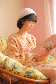 爱内梨花